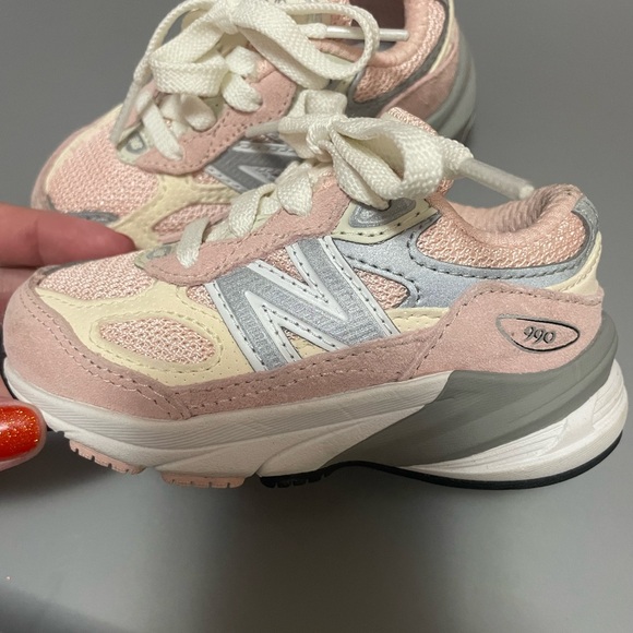 New Balance Other - toddler 990 v6